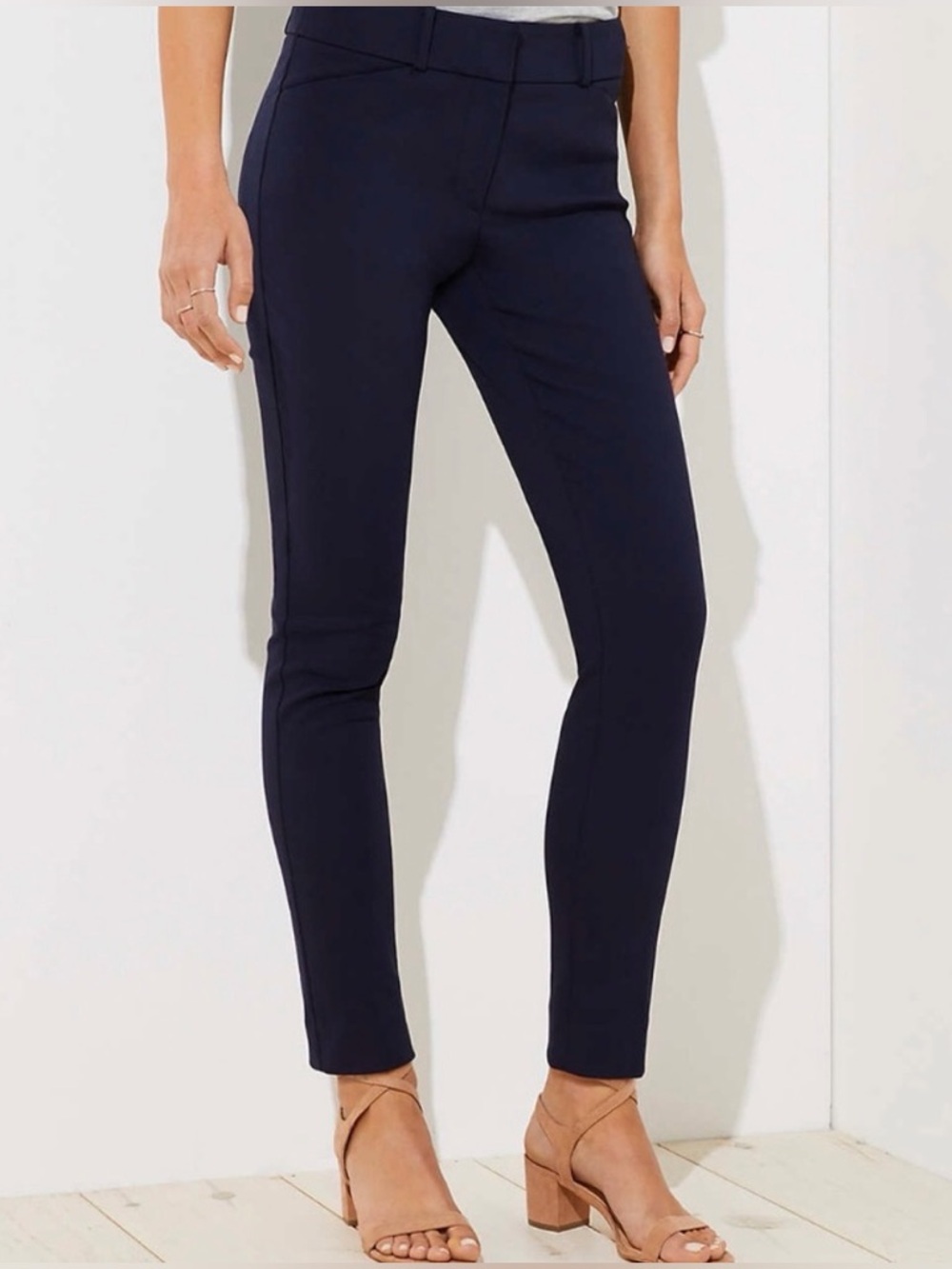 LOFT Dark Navy Julie skinny ankle pants - Sz:10